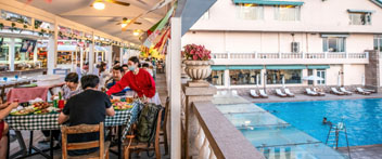 Hawaii-style Outdoor Barbecue Buffet